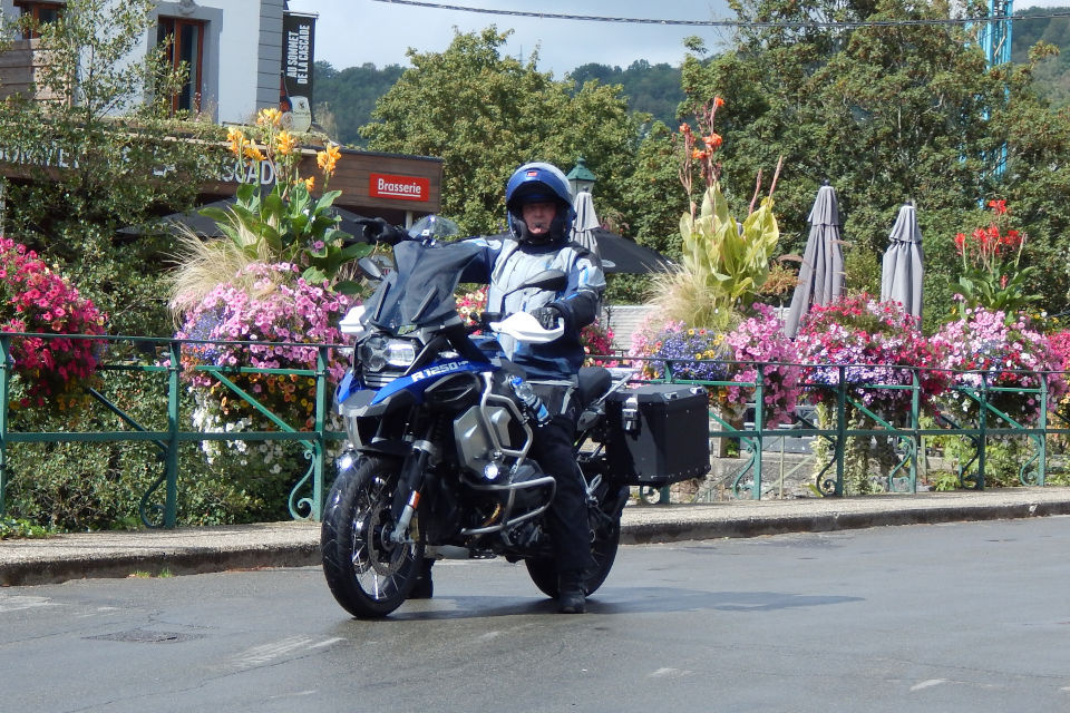 Motorrijbewijspoint Stein examengarantie AVB en AVD